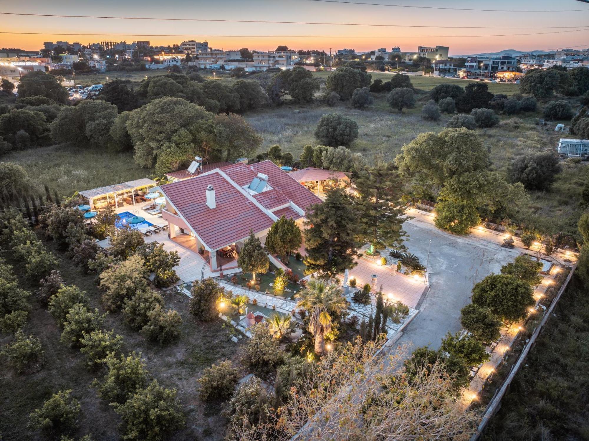 Artzy Villa Rhodes City Exterior photo